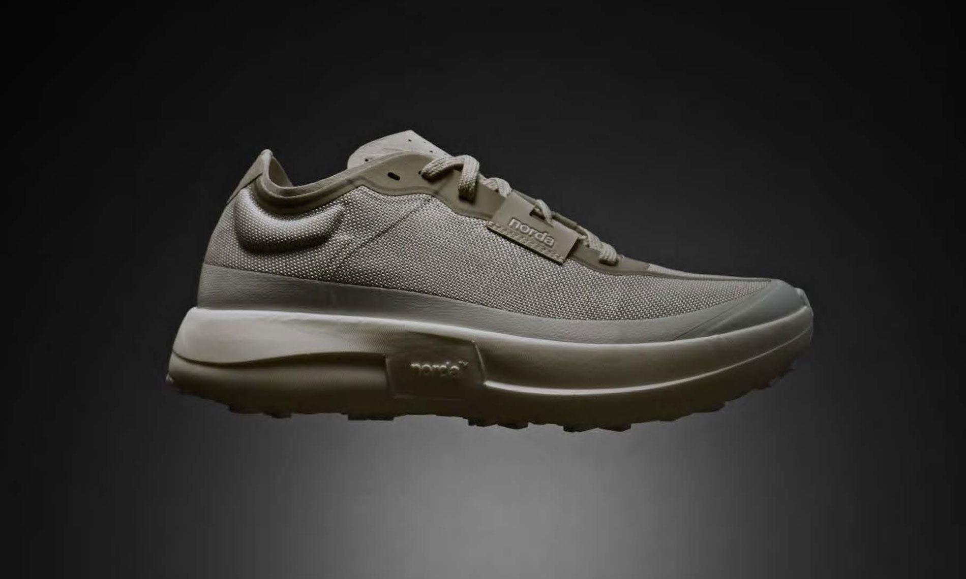 Norda ノルダ 005 メンズ カナダ発のトレイルランニングブランド「ノルダ」が史上最軽量の